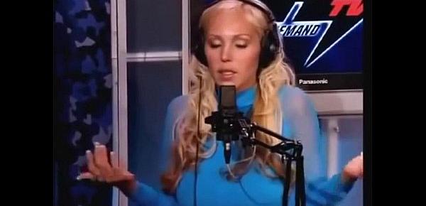  DRUNKEN MARY CAREY WASTED ON THE HOWARD STERN SHOW HD Porn Videos -